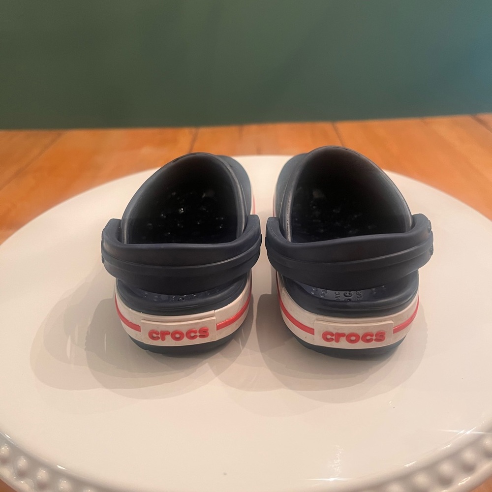 Crocs Toddler Size 6 - Picture 3 of 3